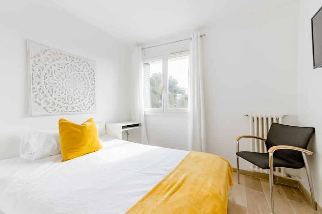 Private Room In Renovated Apartment - Tram 1 Min Walk Nisa Exterior foto