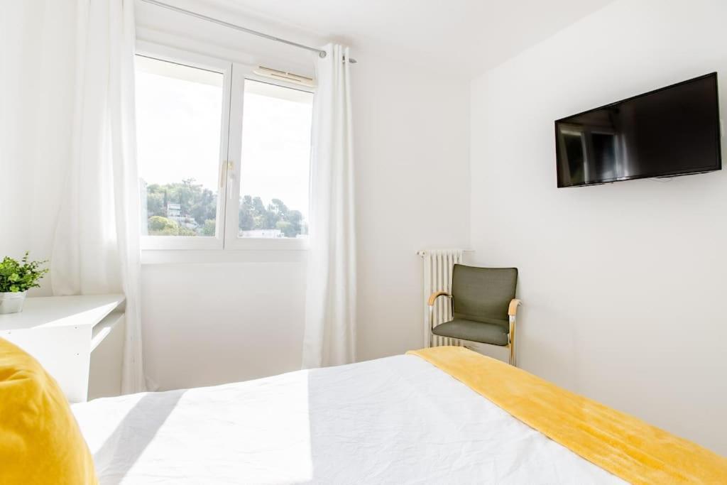Private Room In Renovated Apartment - Tram 1 Min Walk Nisa Exterior foto