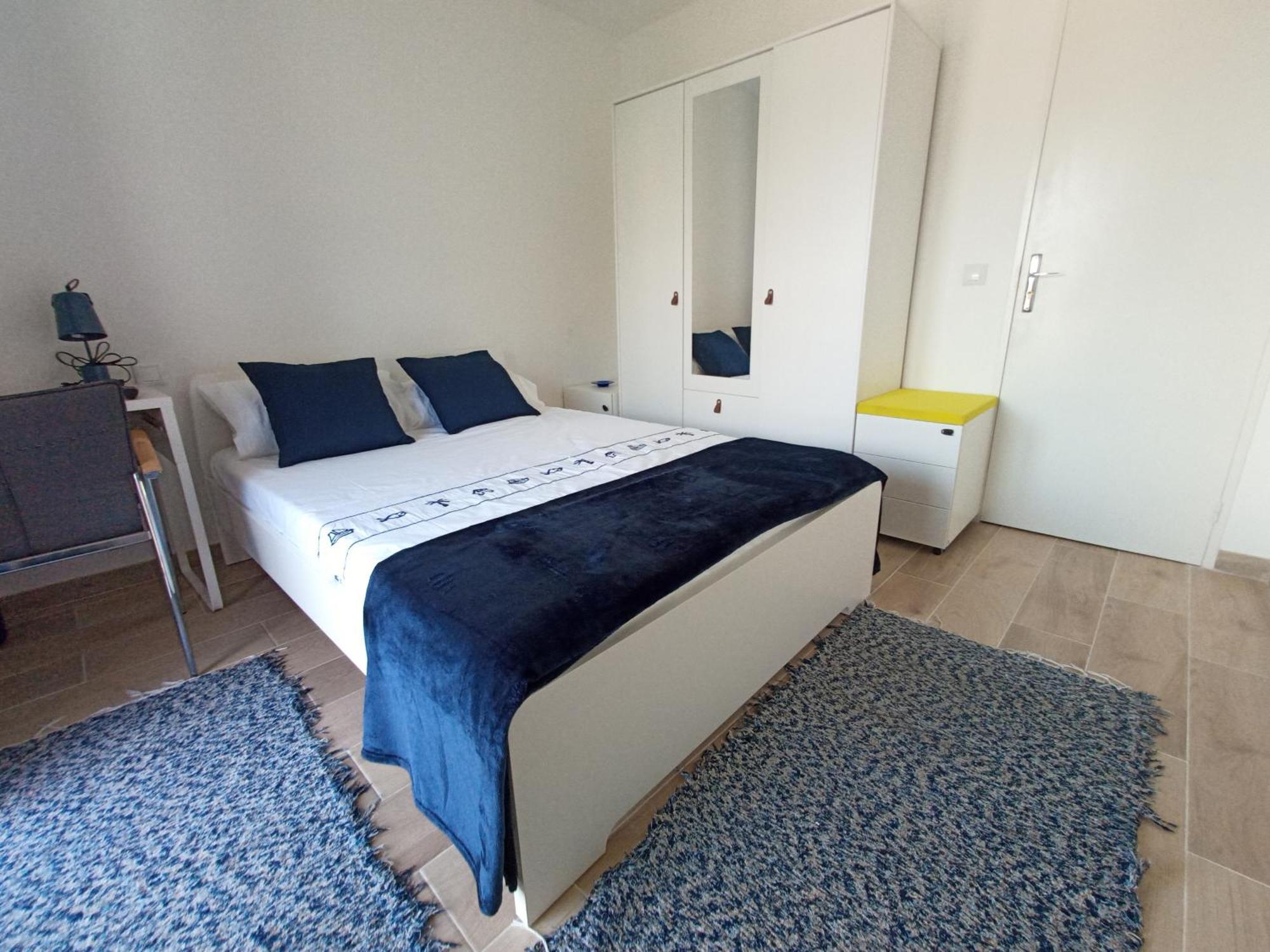 Private Room In Renovated Apartment - Tram 1 Min Walk Nisa Cameră foto